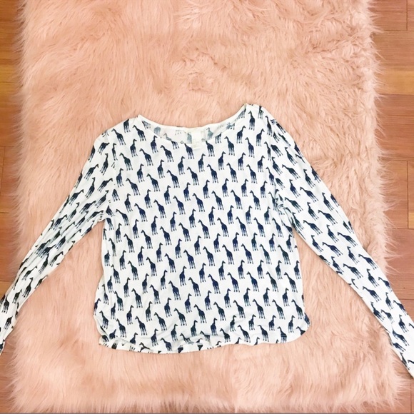 H&M Tops - H&M White and Blue Giraffe Print Long Sleeve Top